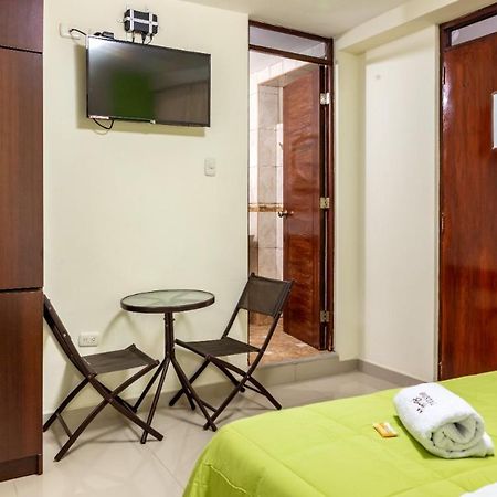 Hostal Florida Chiclayo Ngoại thất bức ảnh
