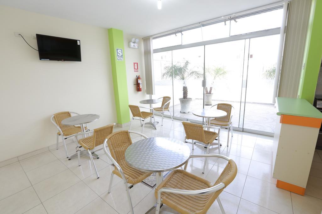 Hostal Florida Chiclayo Ngoại thất bức ảnh