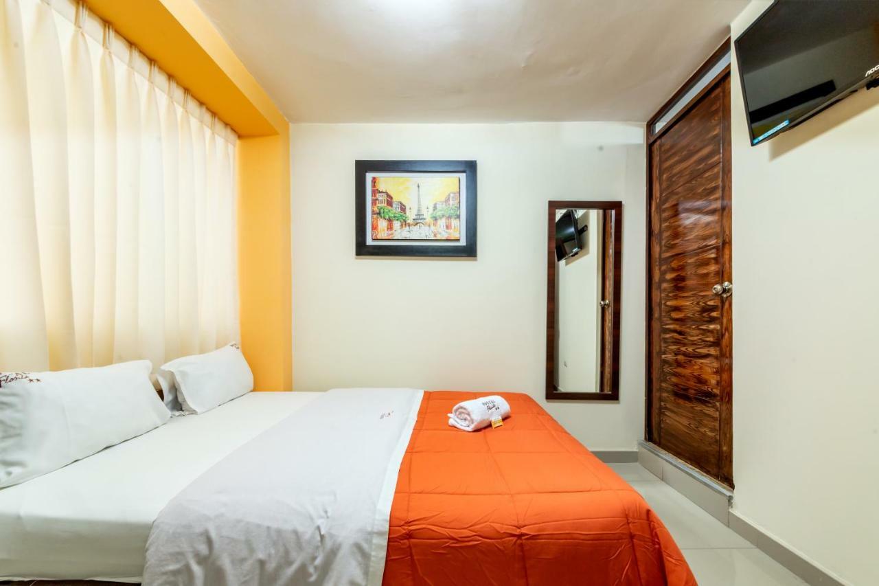 Hostal Florida Chiclayo Ngoại thất bức ảnh