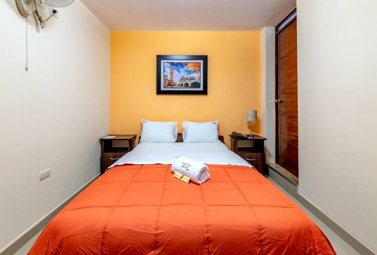 Hostal Florida Chiclayo Ngoại thất bức ảnh